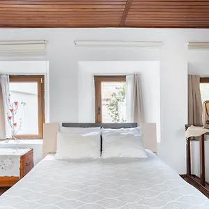 18th Century Renovated Stone House, Terrace, Free Fast Wi-fi Бодрум